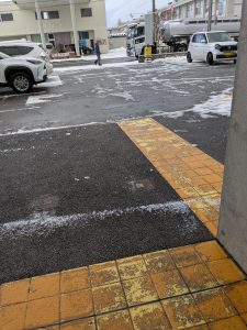 坂井市　福井市　大雪　福井県　腰　首